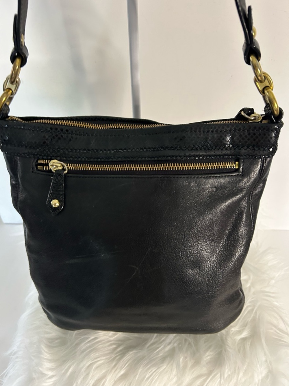 Coach Black Leather Shoulder Bag Snake skin purse Gold Hardware - Picture 10 of 15